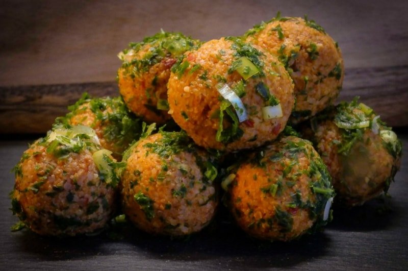 KALE QUINOA MEAT BOMBS